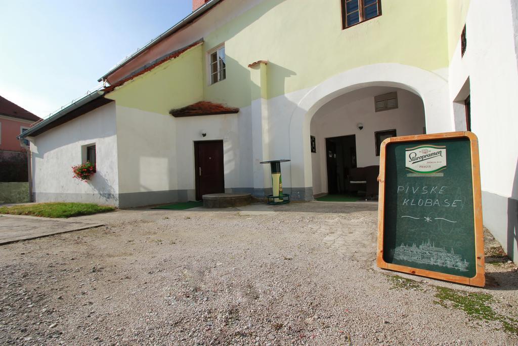 Guesthouse Veles Slovenska Bistrica Εξωτερικό φωτογραφία