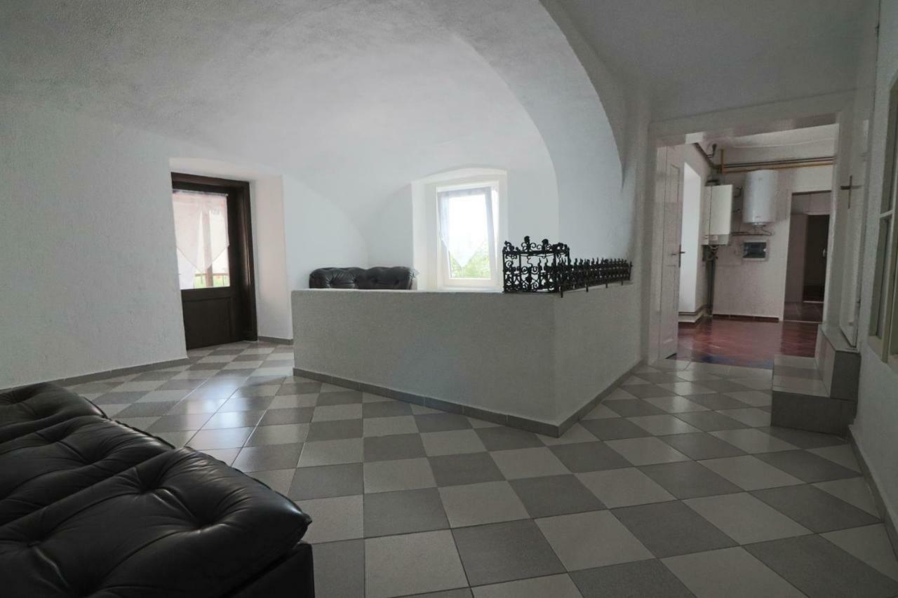 Guesthouse Veles Slovenska Bistrica Εξωτερικό φωτογραφία
